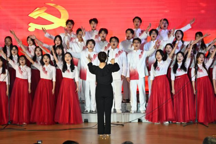 校新闻-图片2(1).png